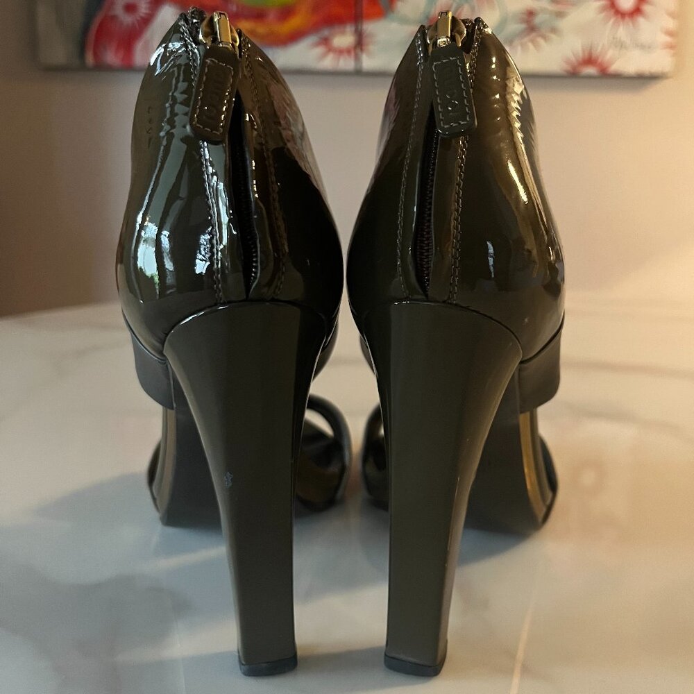 Gucci Black and Gray Patent Leather High Heel Sandals - Picture 4 of 8